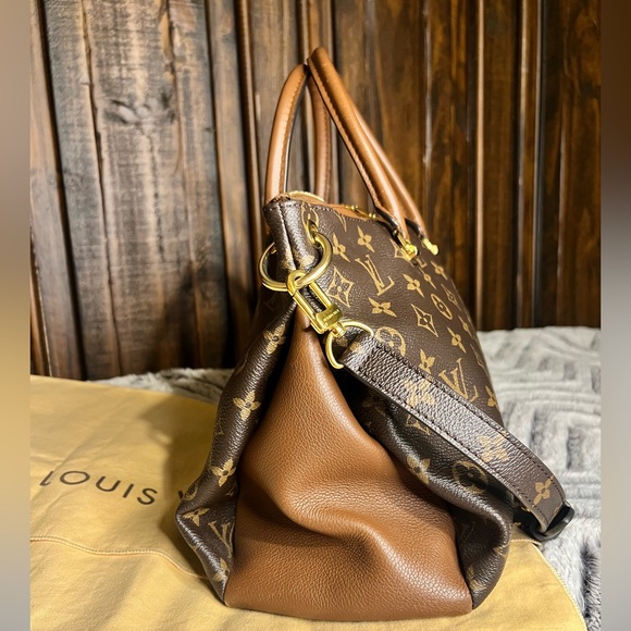 💥SOLD💥LV Pallas MM - Picture 8 of 16